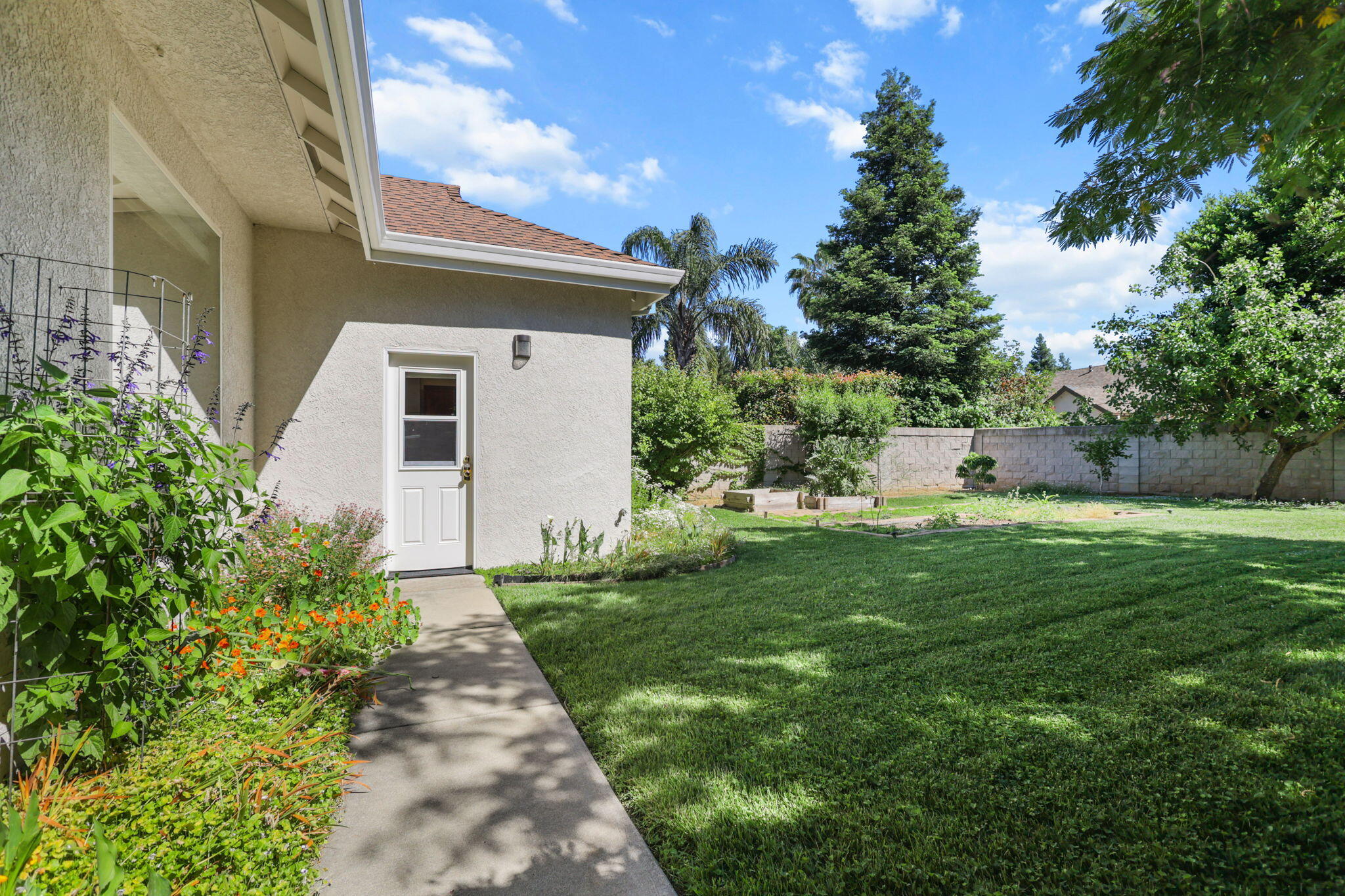 2719 Western Oak Drive