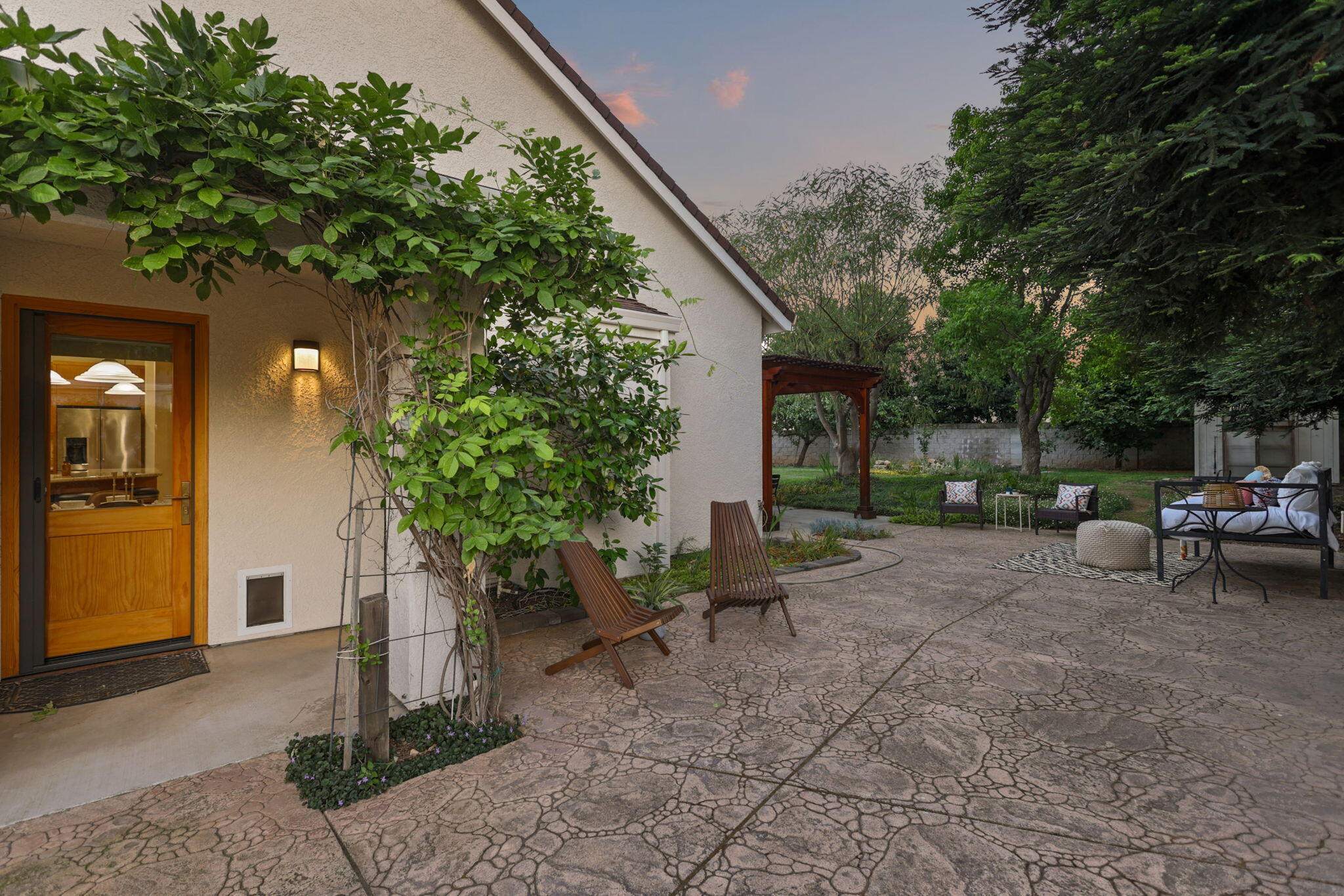 2719 Western Oak Drive