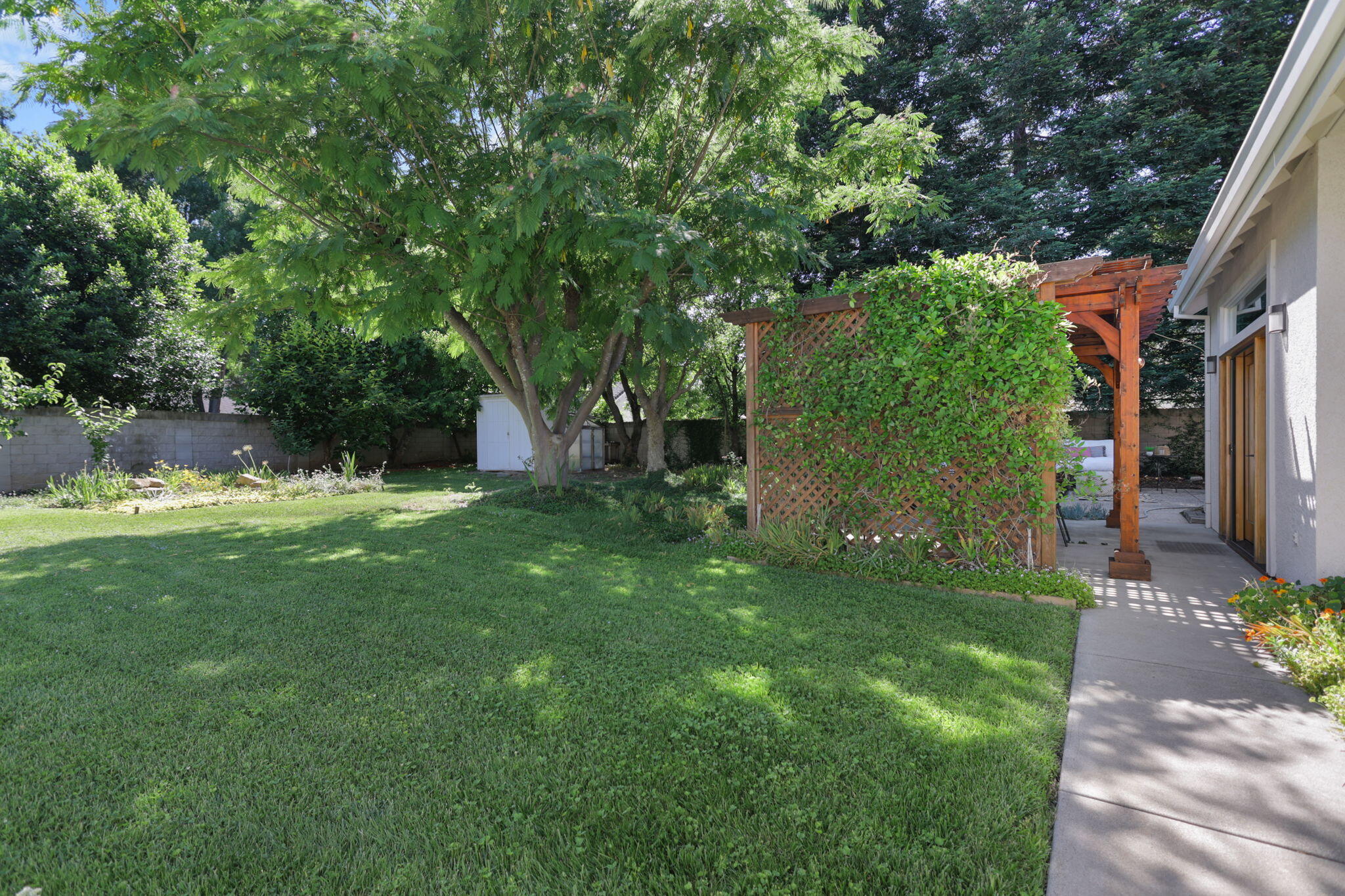 2719 Western Oak Drive