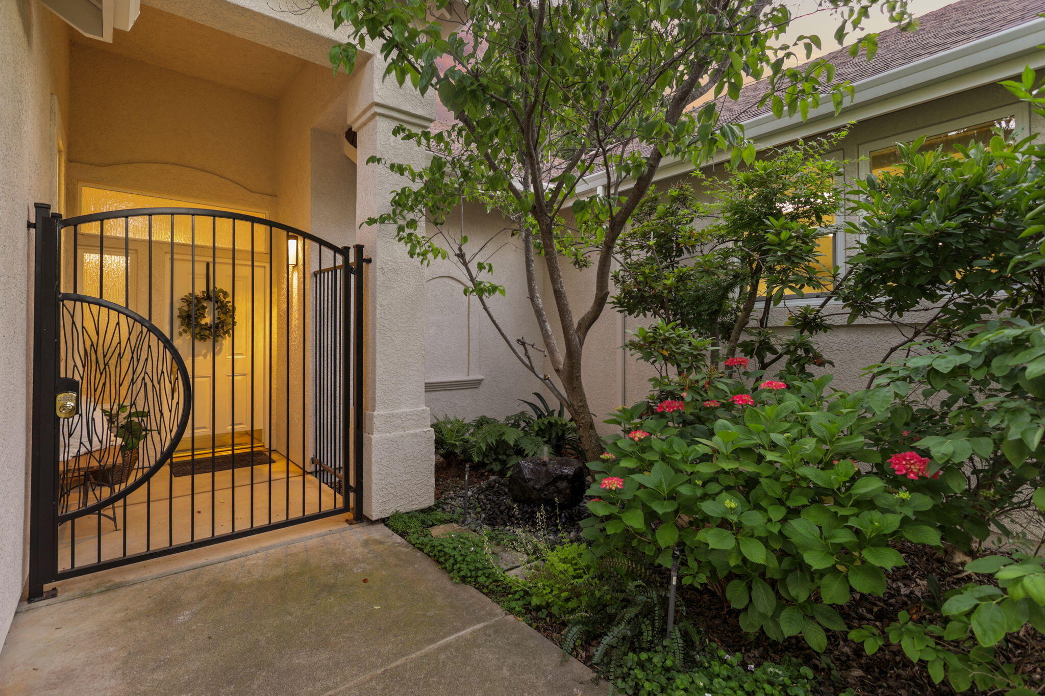 2719 Western Oak Drive