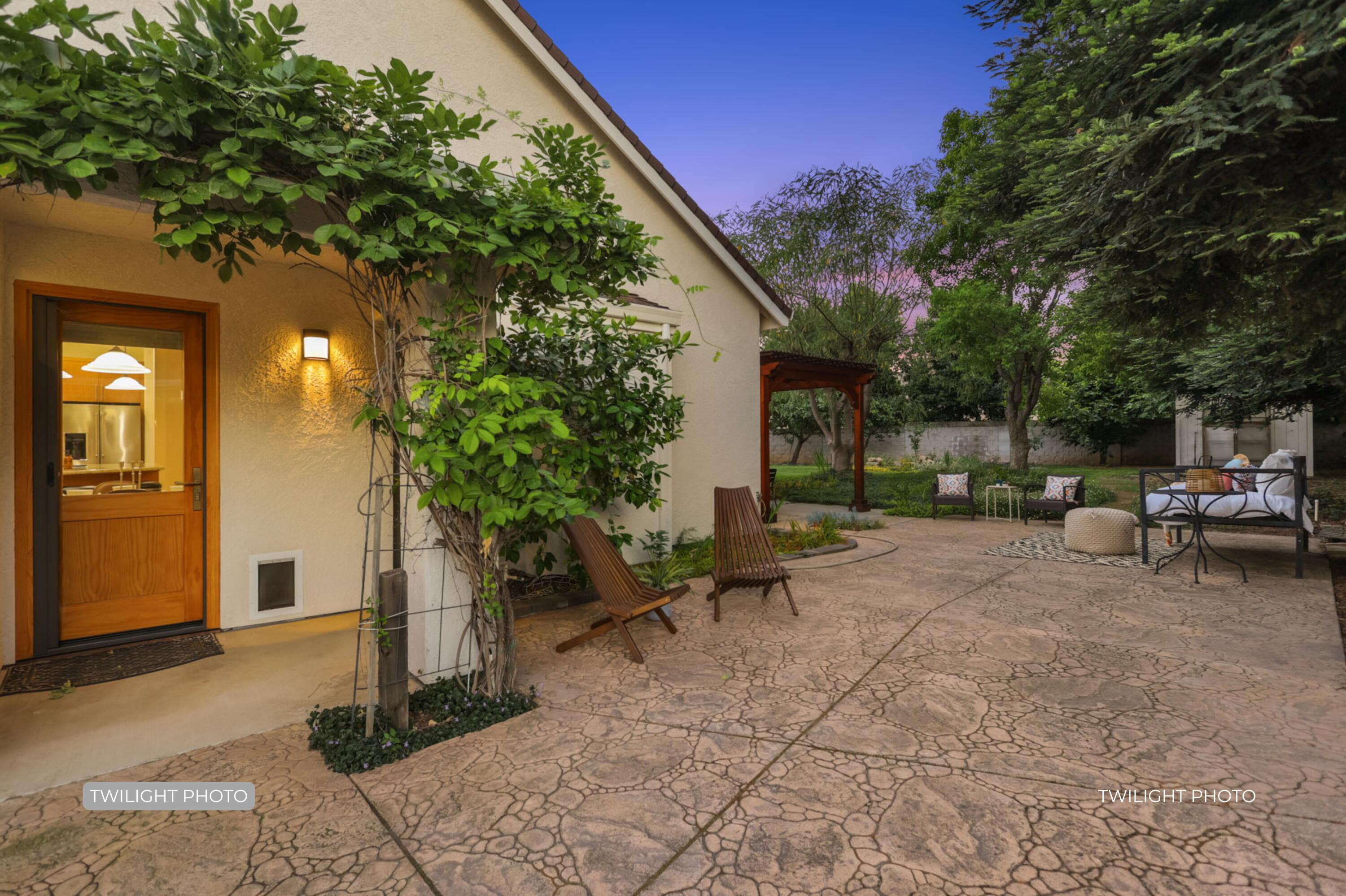 2719 Western Oak Drive