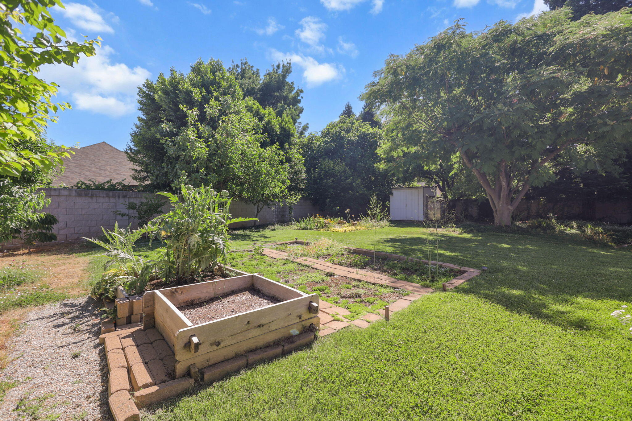 2719 Western Oak Drive