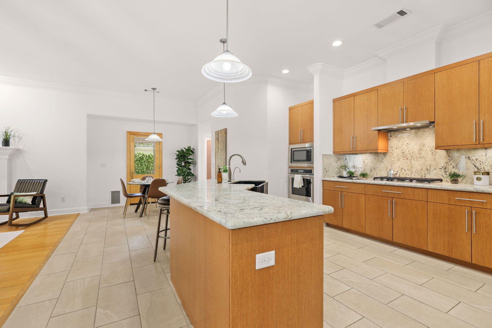 2719 Western Oak Drive