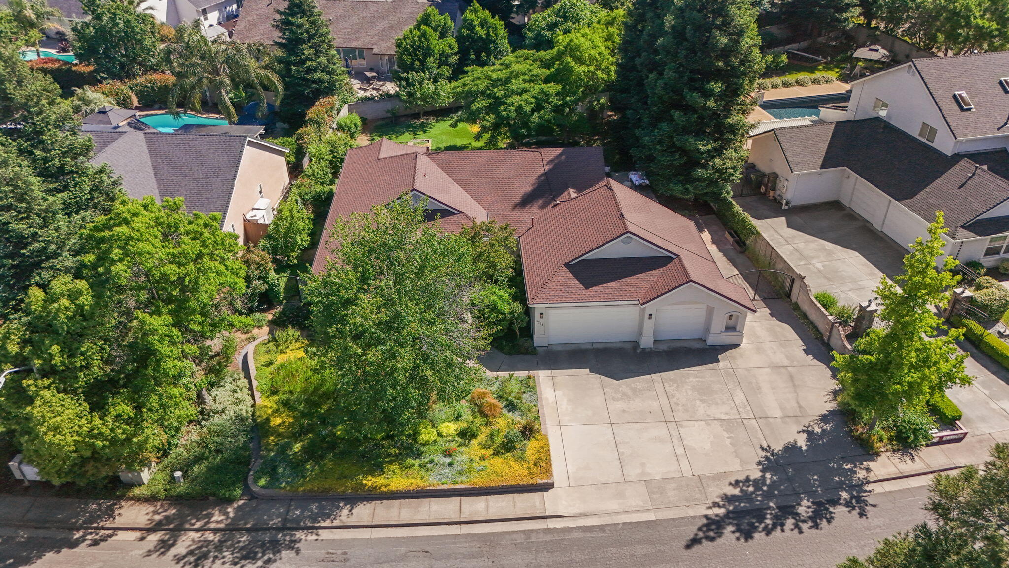 2719 Western Oak Drive