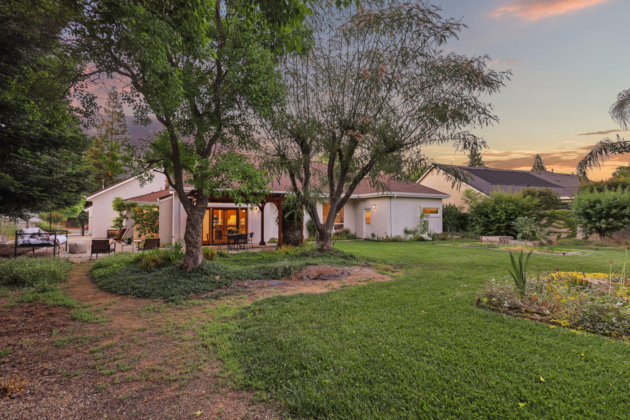 2719 Western Oak Drive