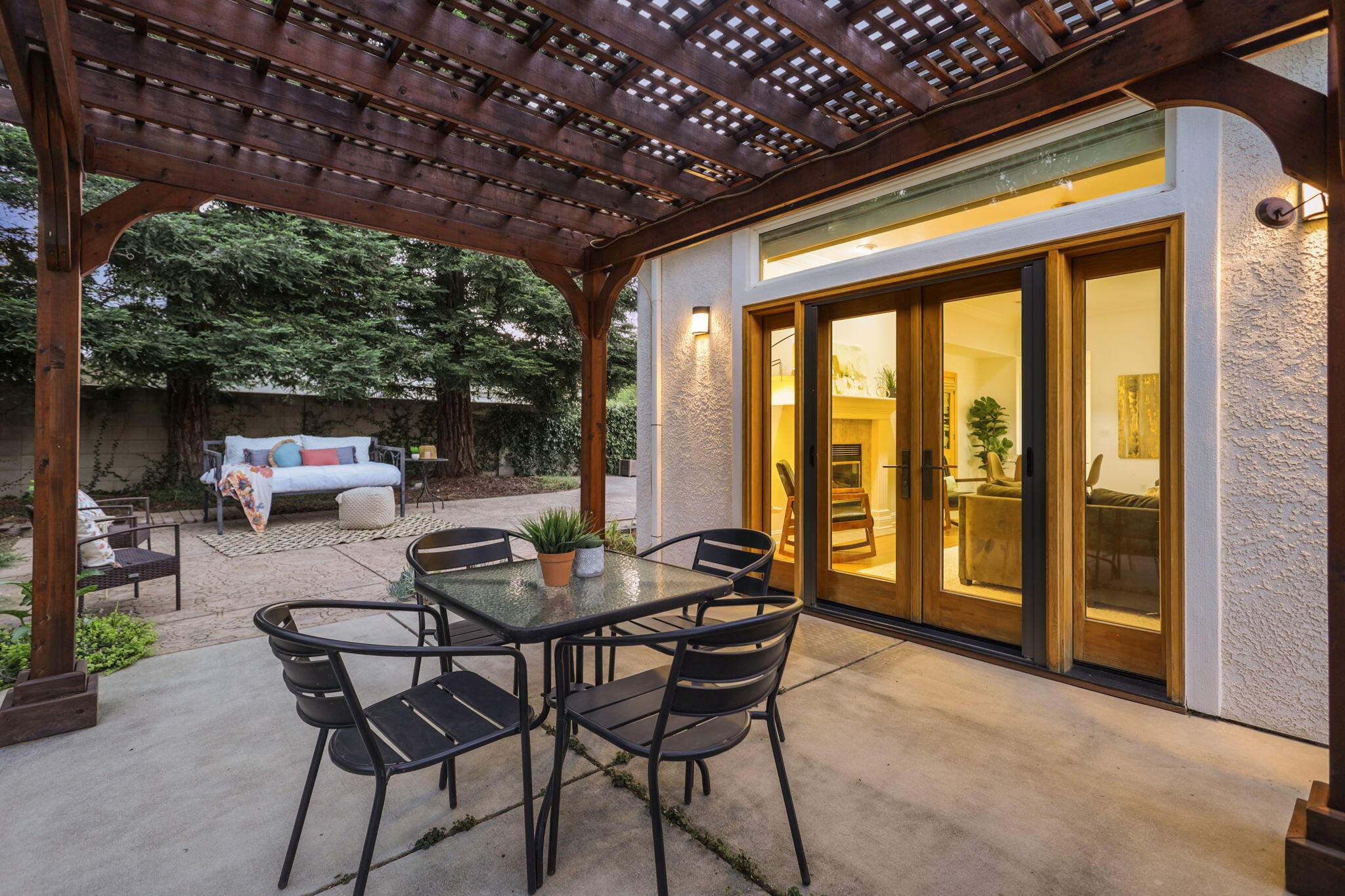 2719 Western Oak Drive