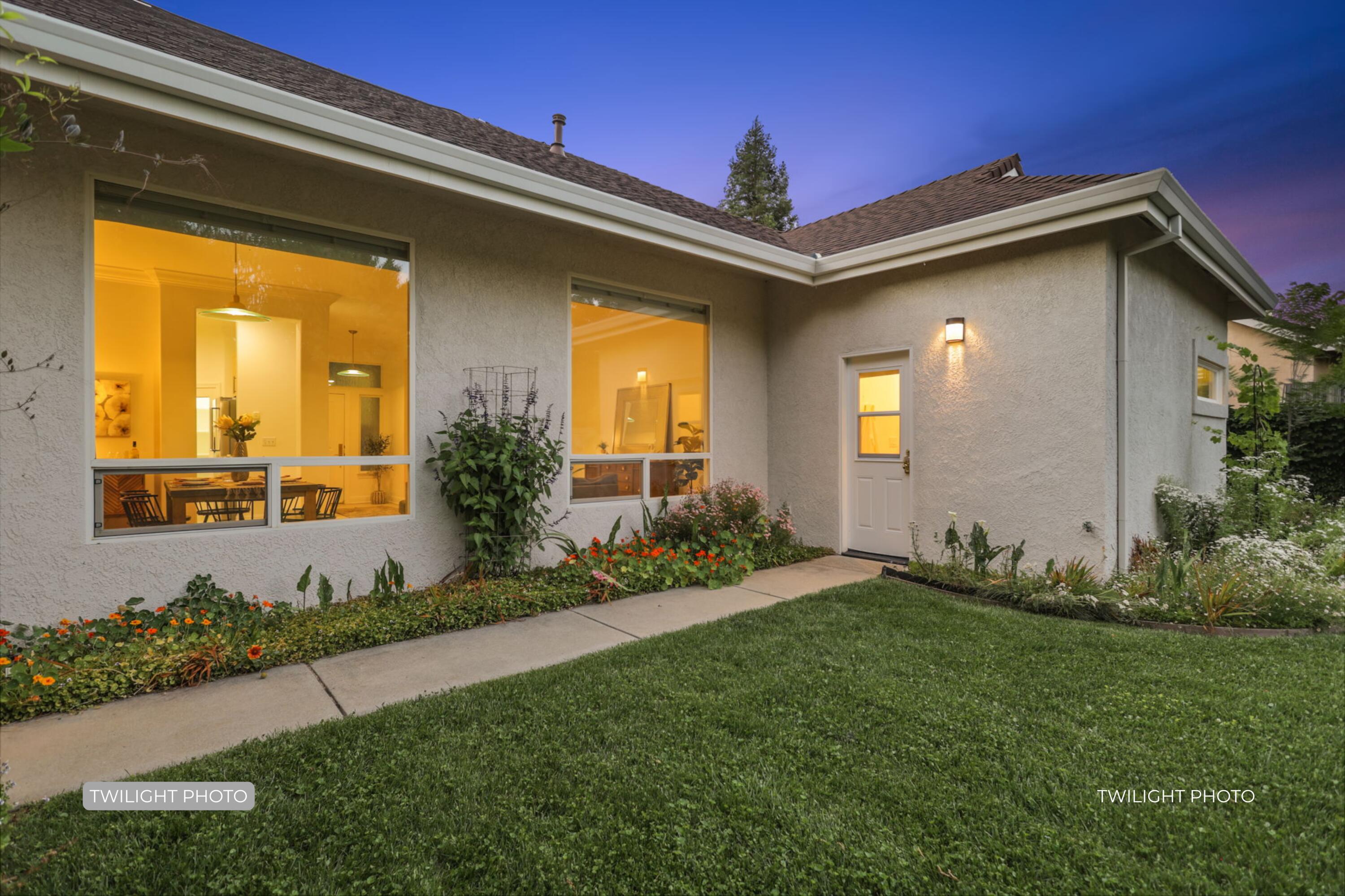 2719 Western Oak Drive
