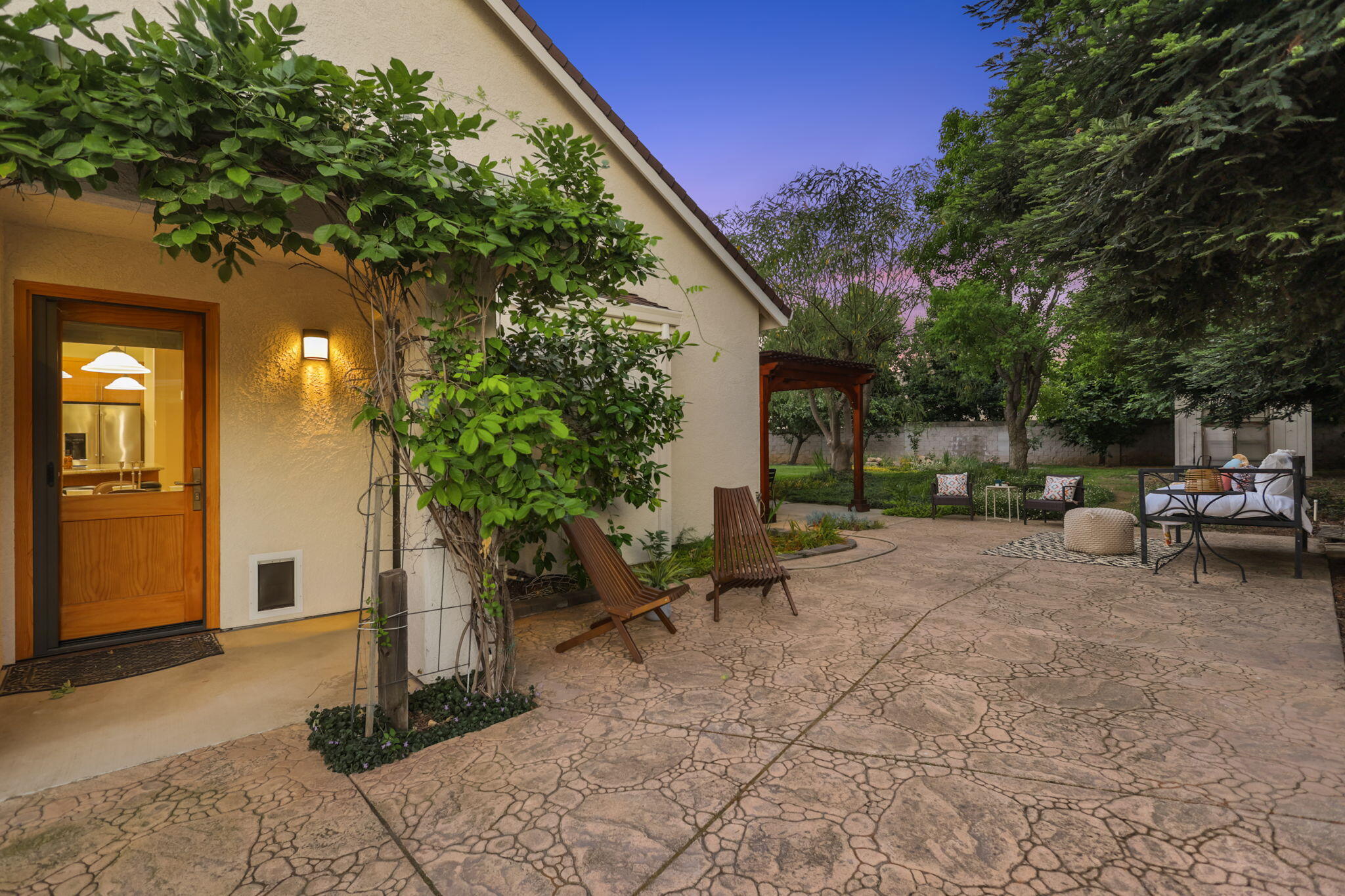 2719 Western Oak Drive