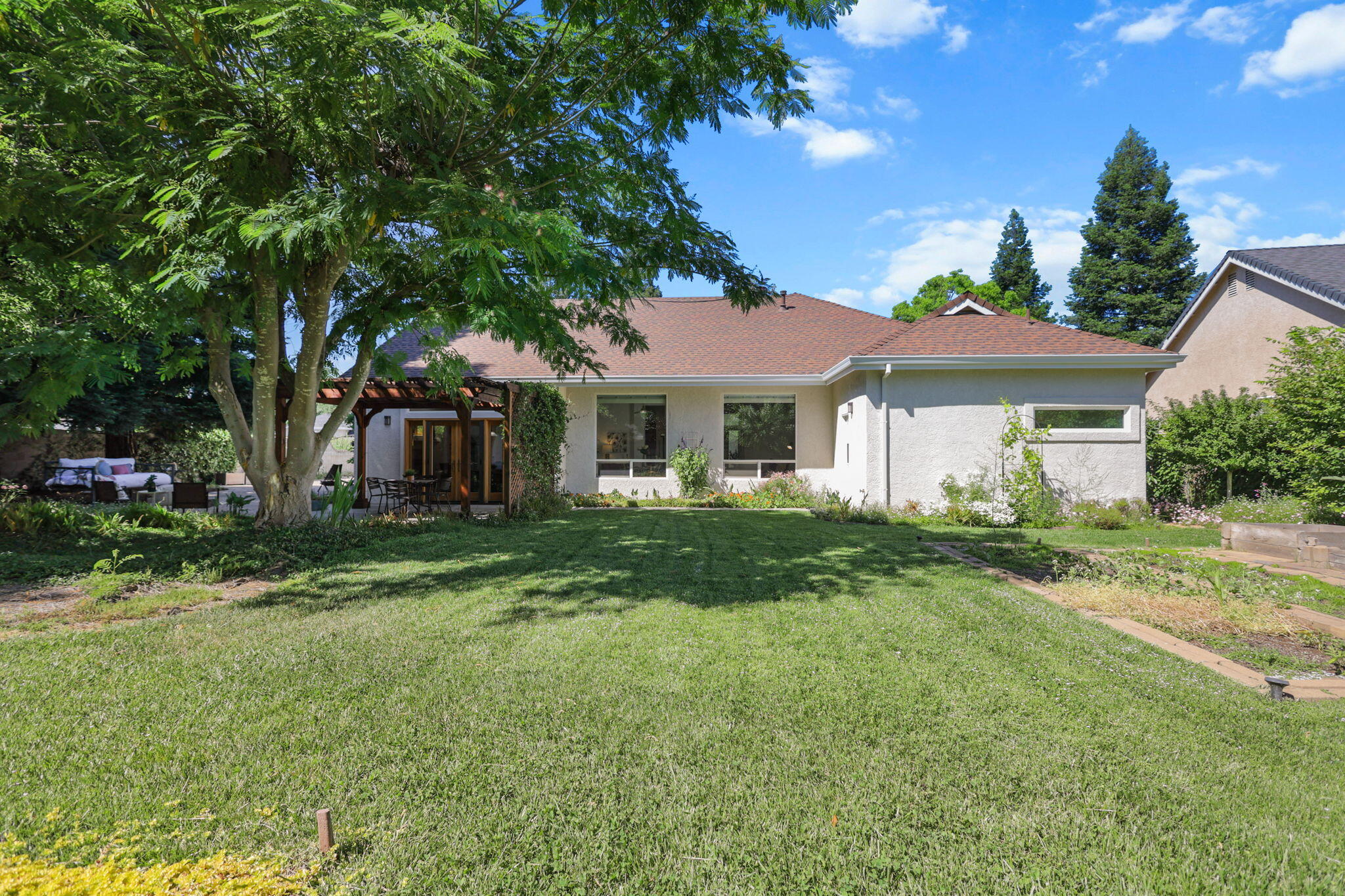 2719 Western Oak Drive
