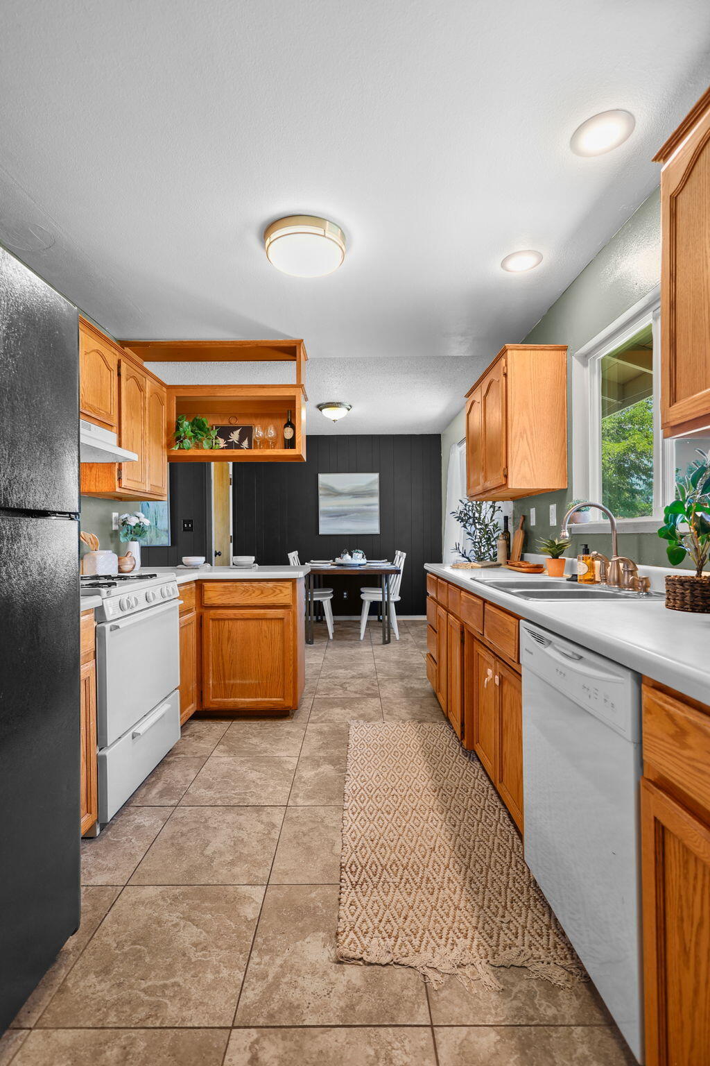 3646 Rhonda Road