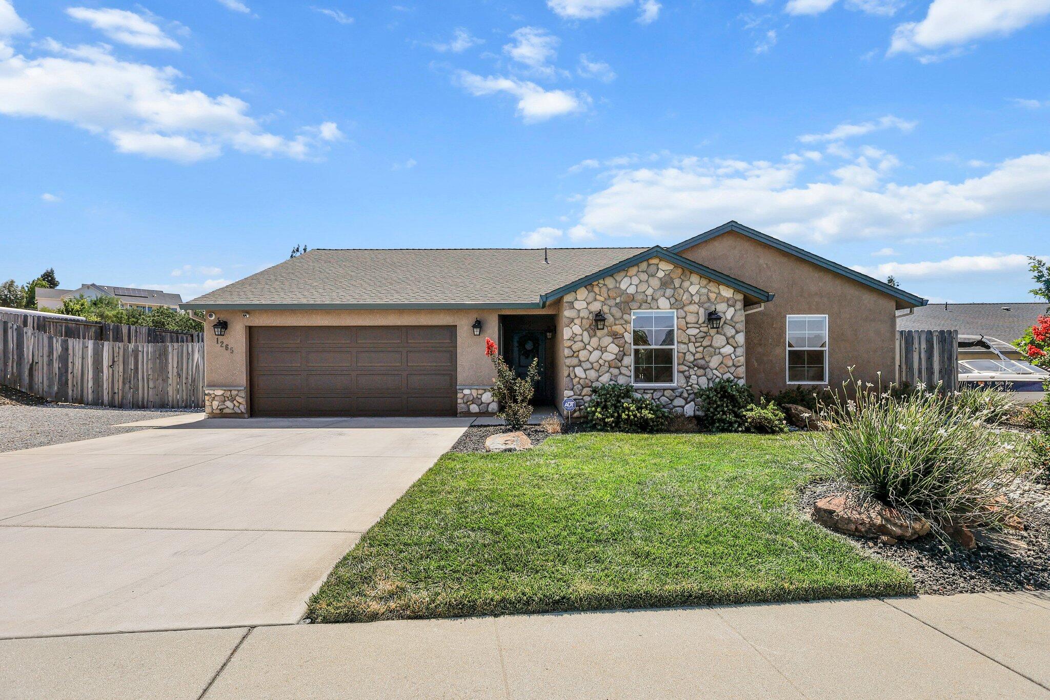 1265 Yacht Court