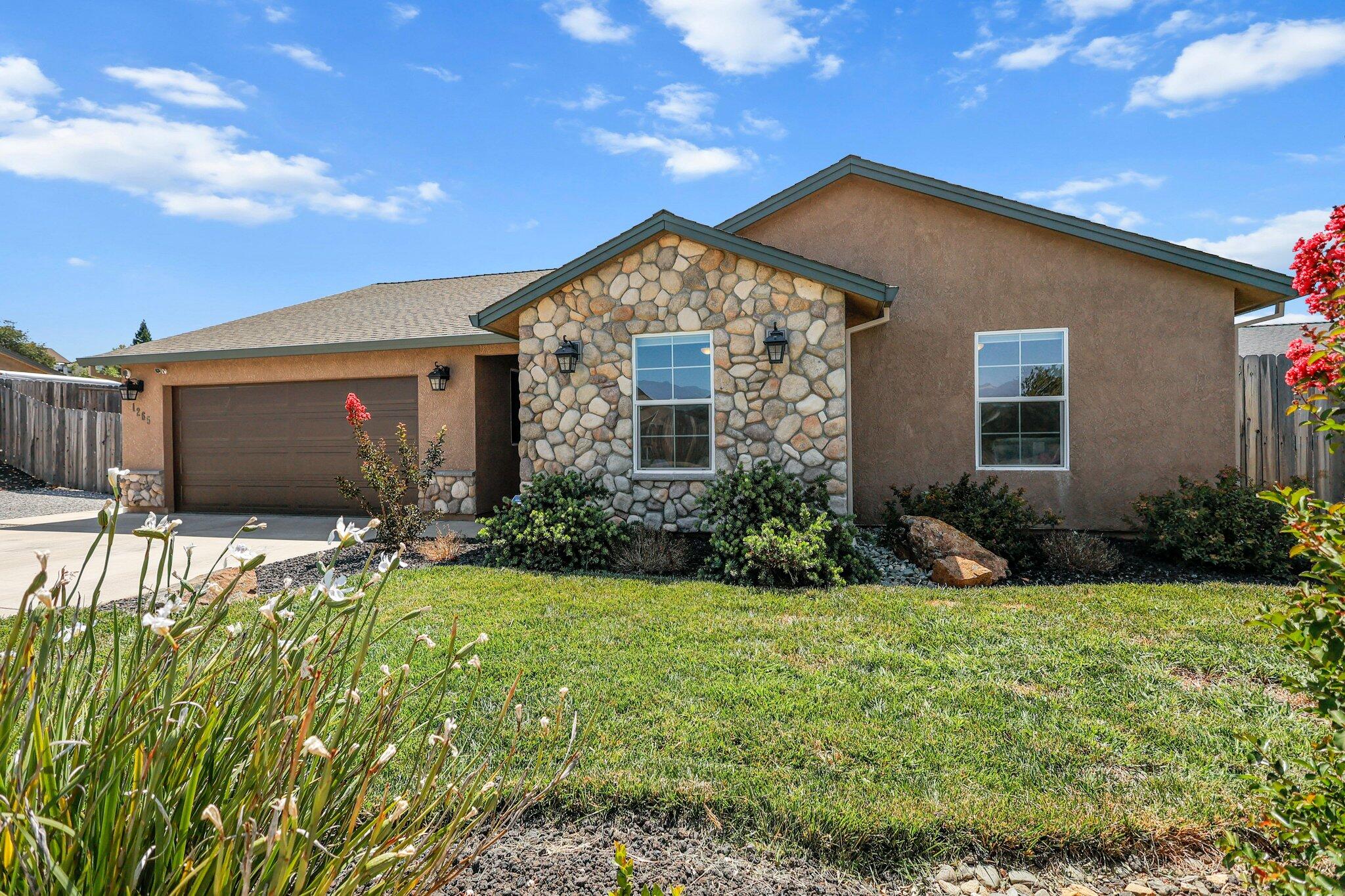 1265 Yacht Court