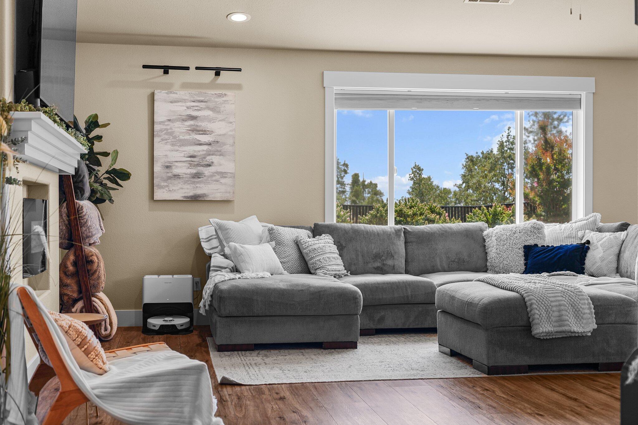 1265 Yacht Court