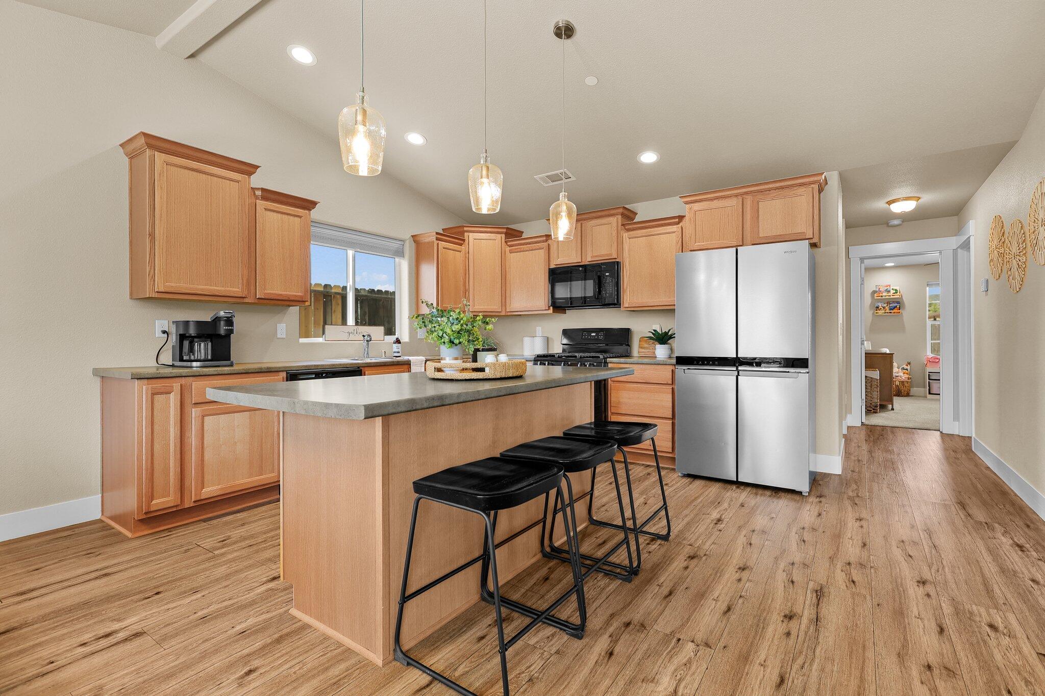 1265 Yacht Court