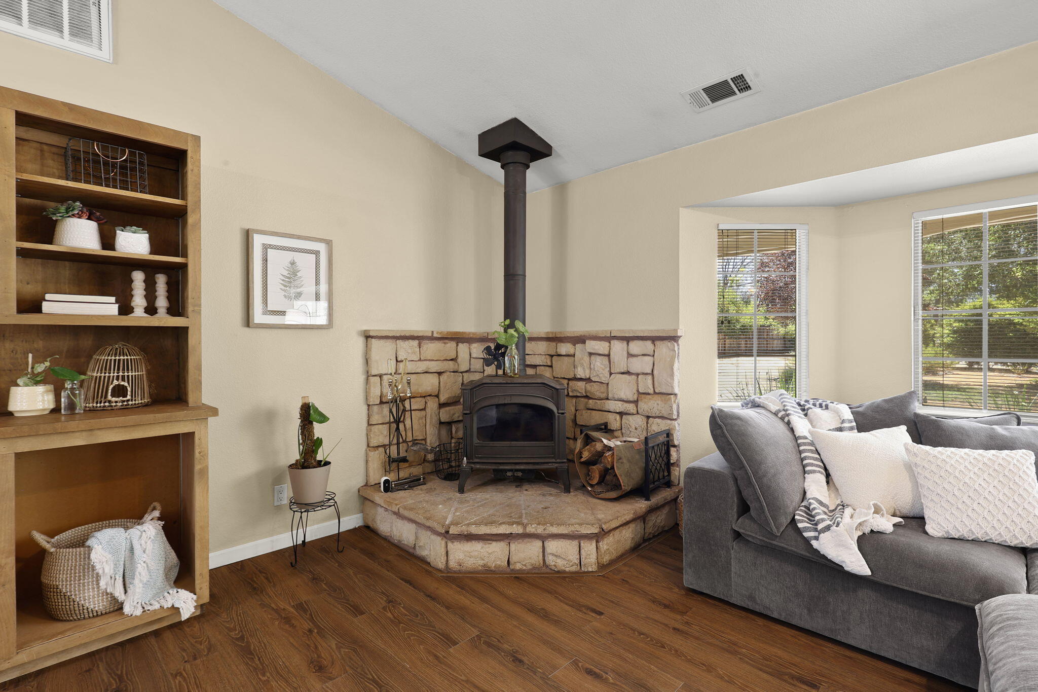17604 China Gulch