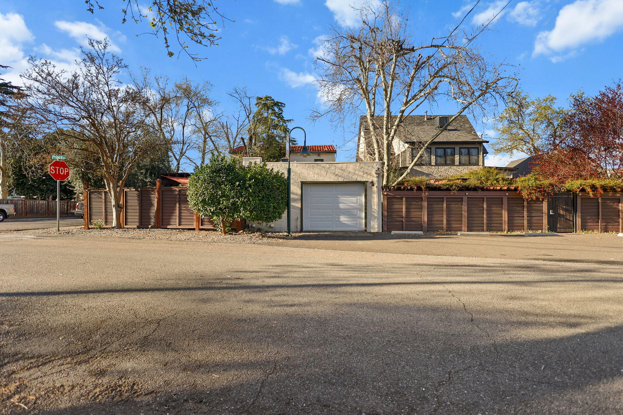 1465 Riverside Drive