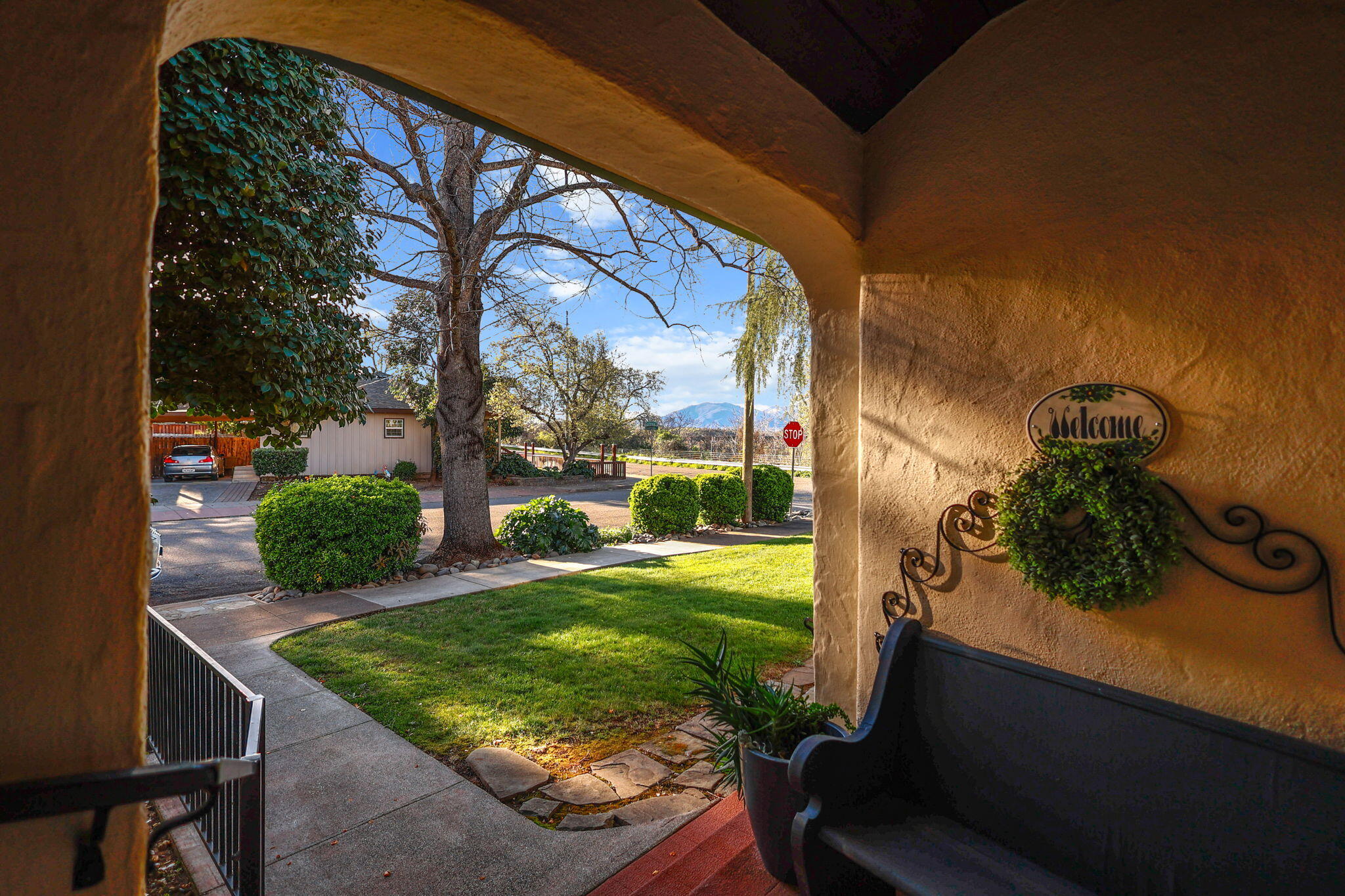 1465 Riverside Drive