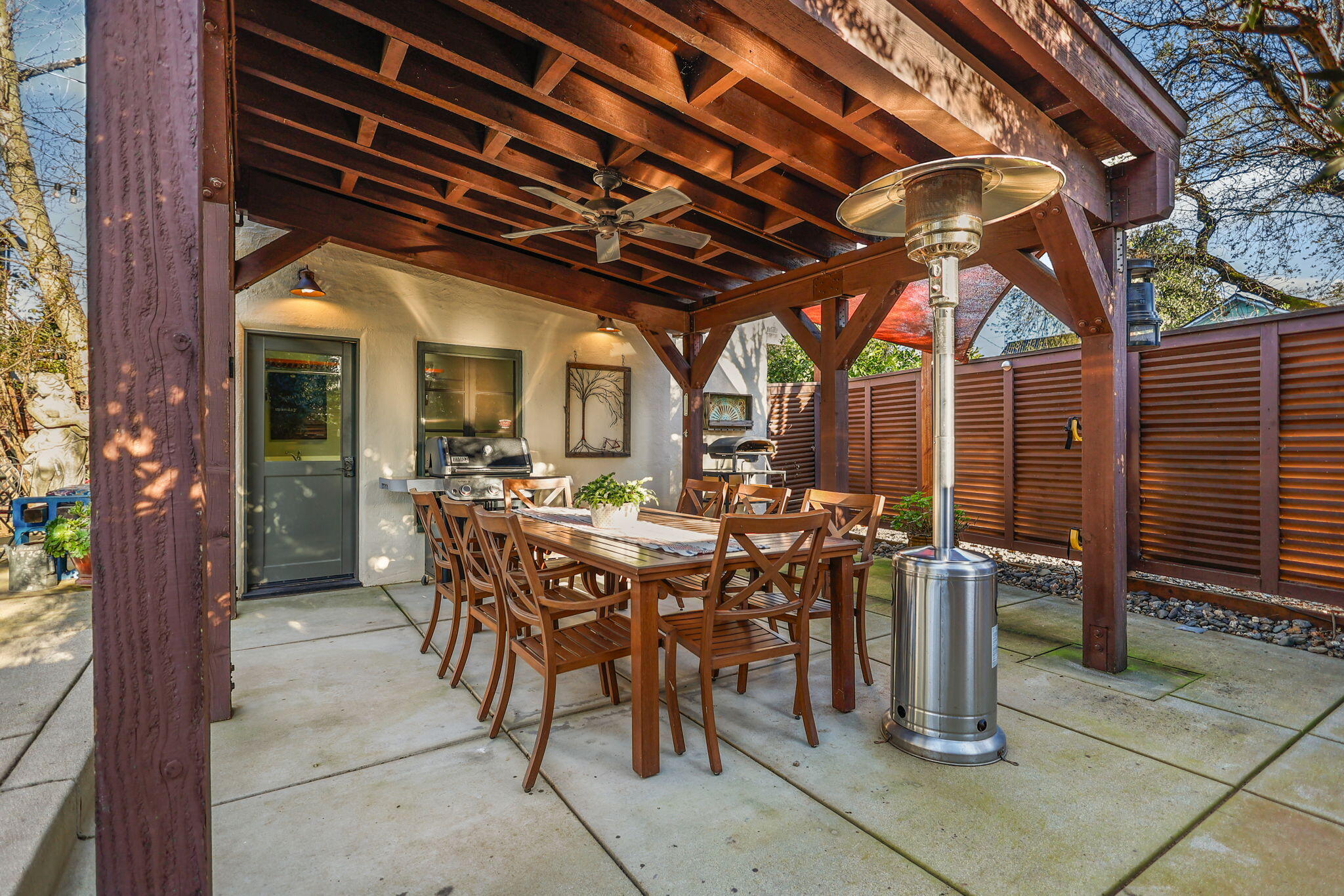 1465 Riverside Drive