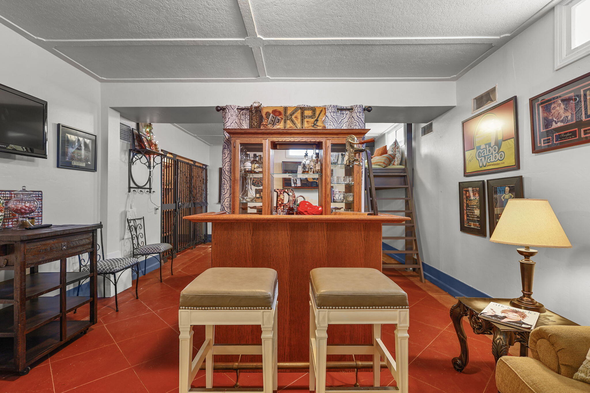 1465 Riverside Drive