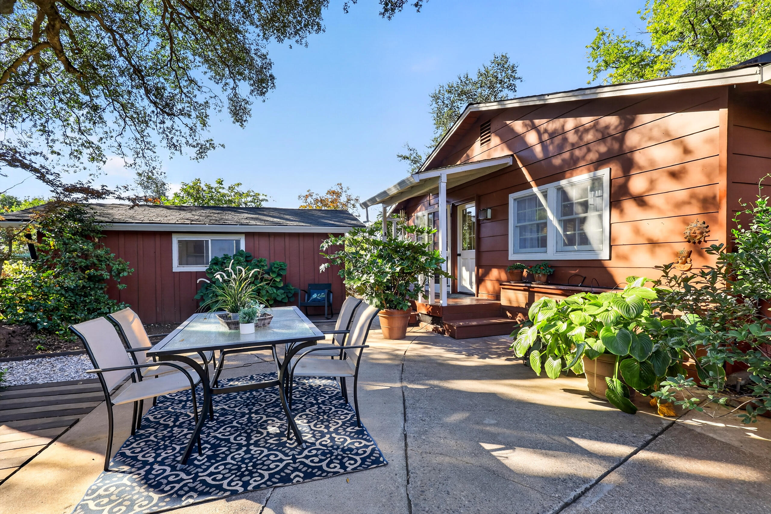 7399 Dilley Lane