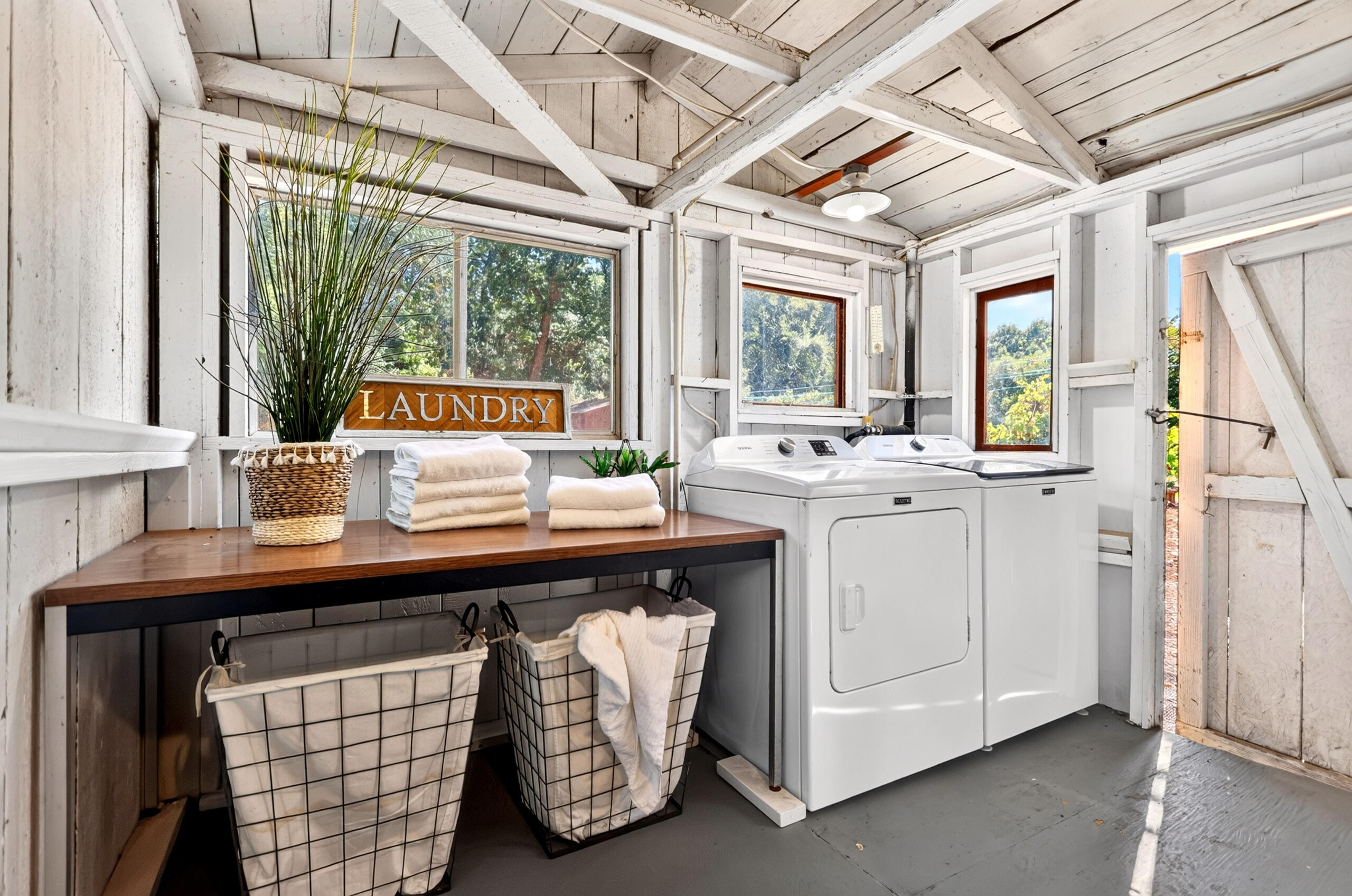 7399 Dilley Lane