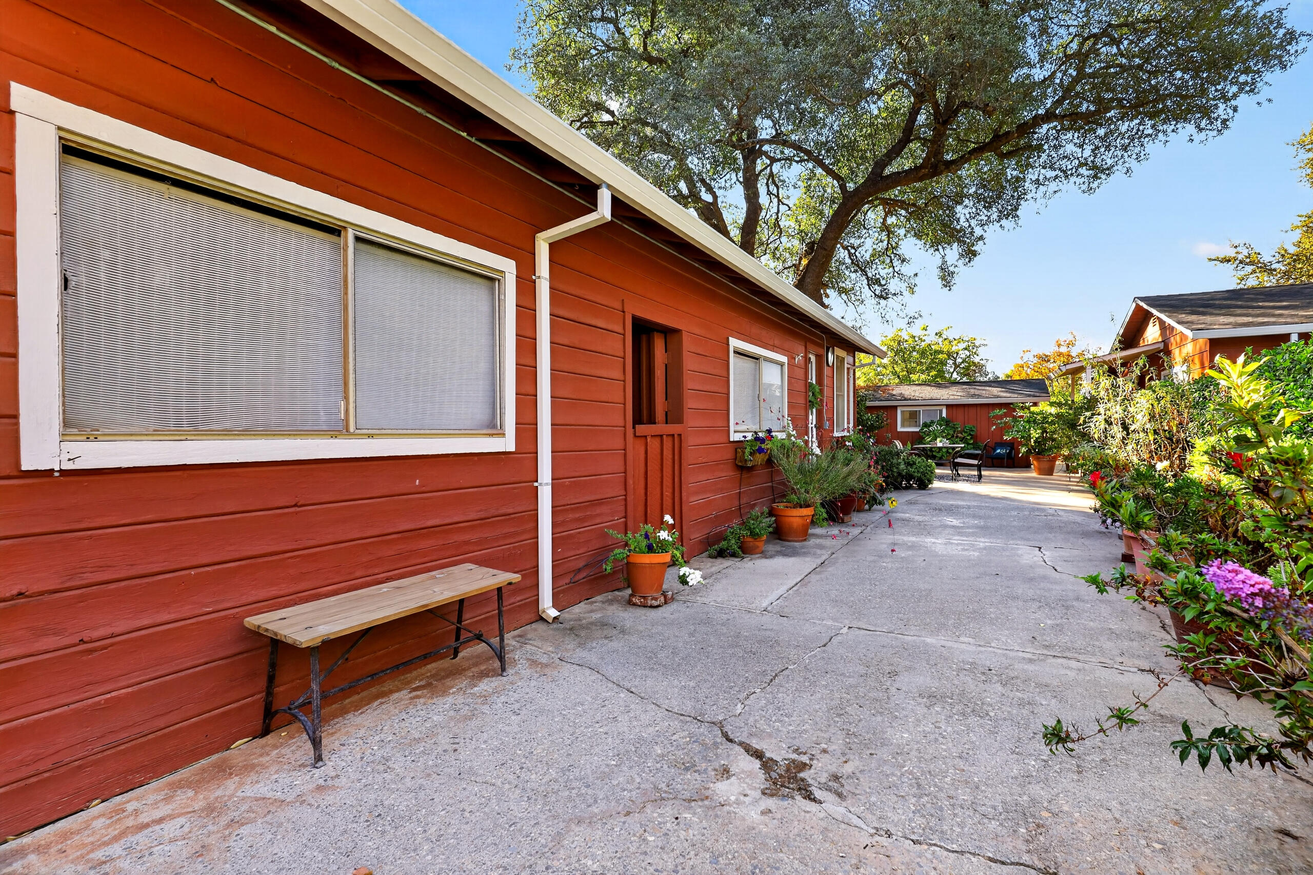 7399 Dilley Lane