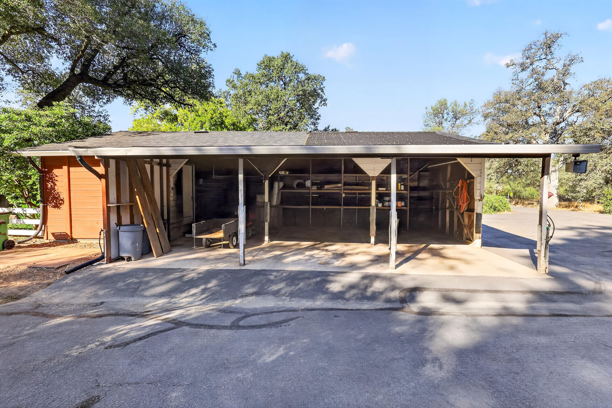 7399 Dilley Lane