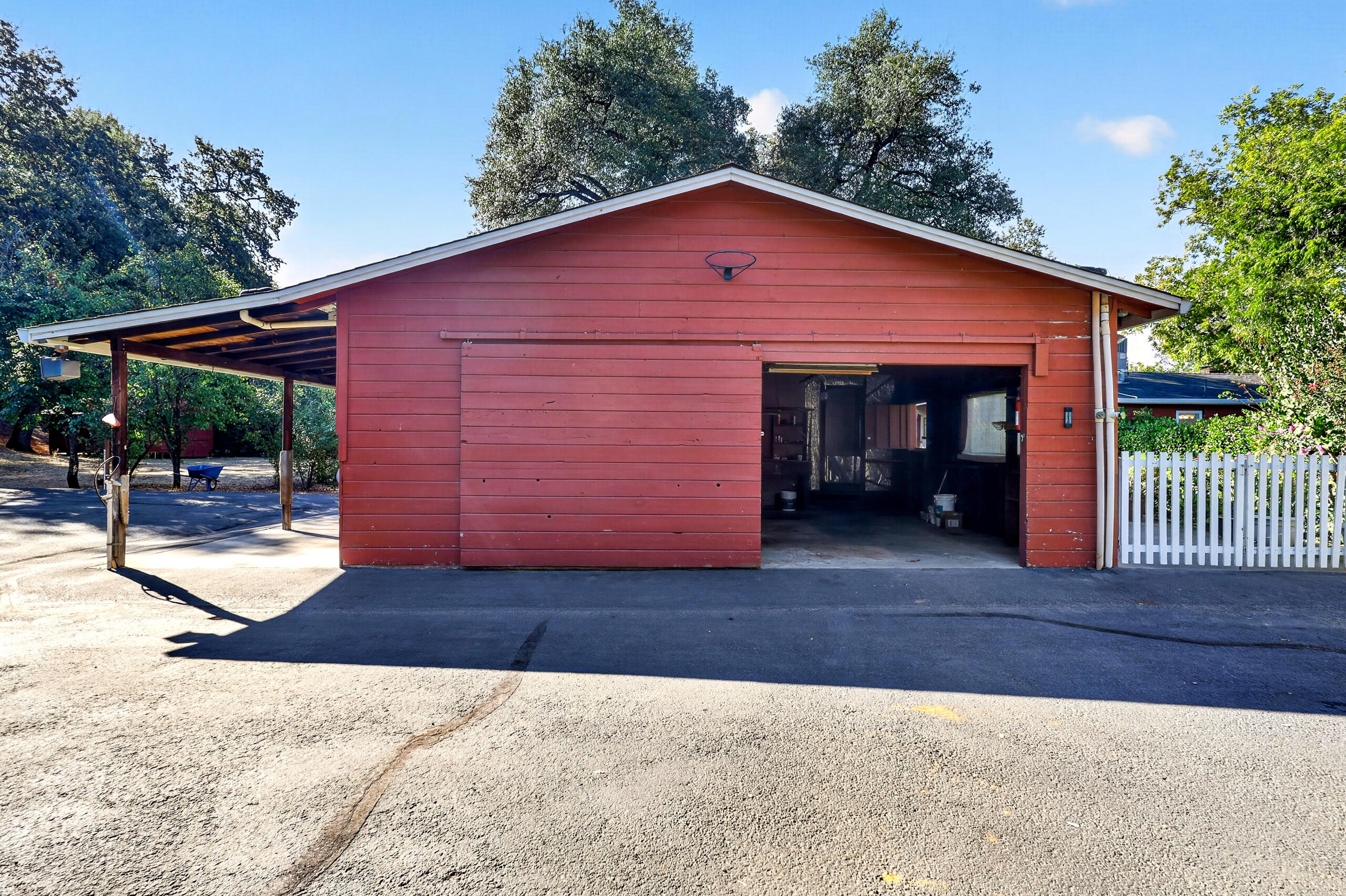 7399 Dilley Lane