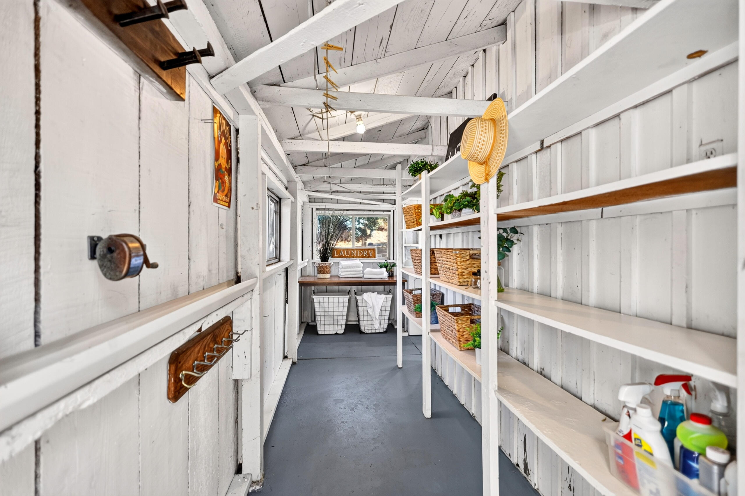 7399 Dilley Lane