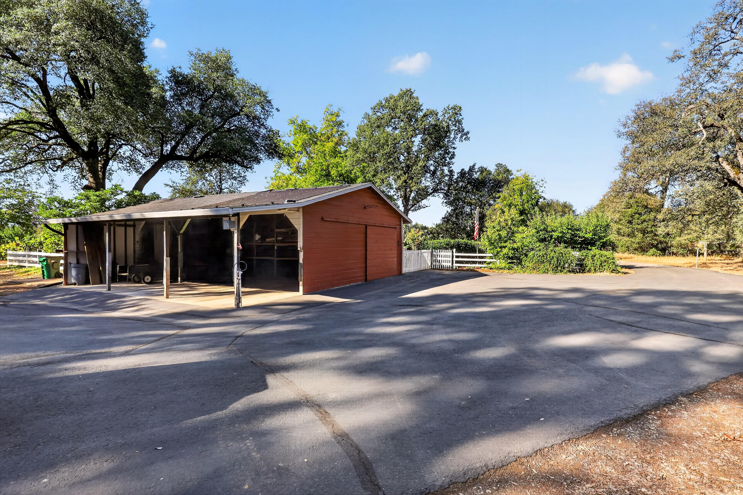 7399 Dilley Lane