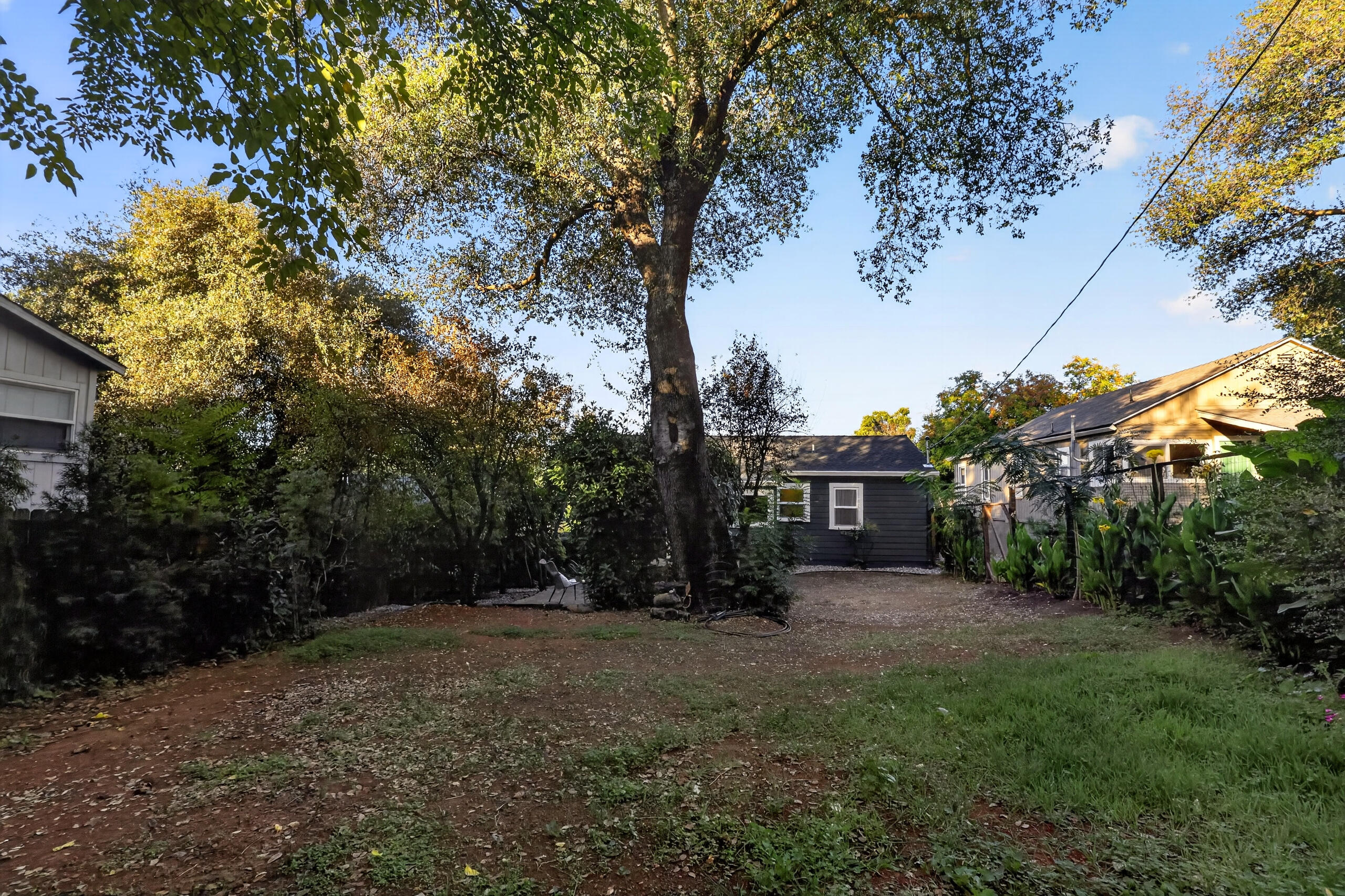 1259/1261 Magnolia Avenue