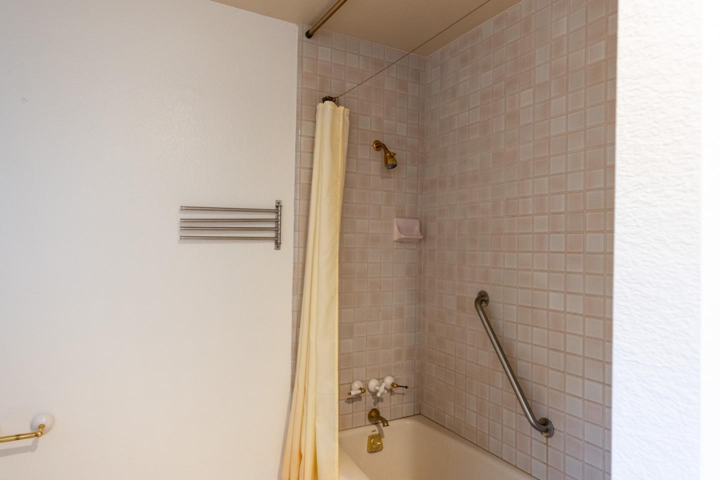 3650 Valley Ridge LN