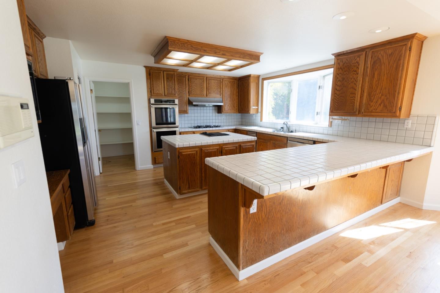 3650 Valley Ridge LN