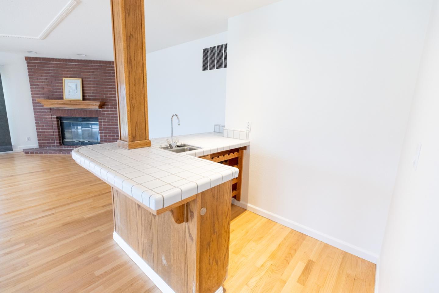 3650 Valley Ridge LN