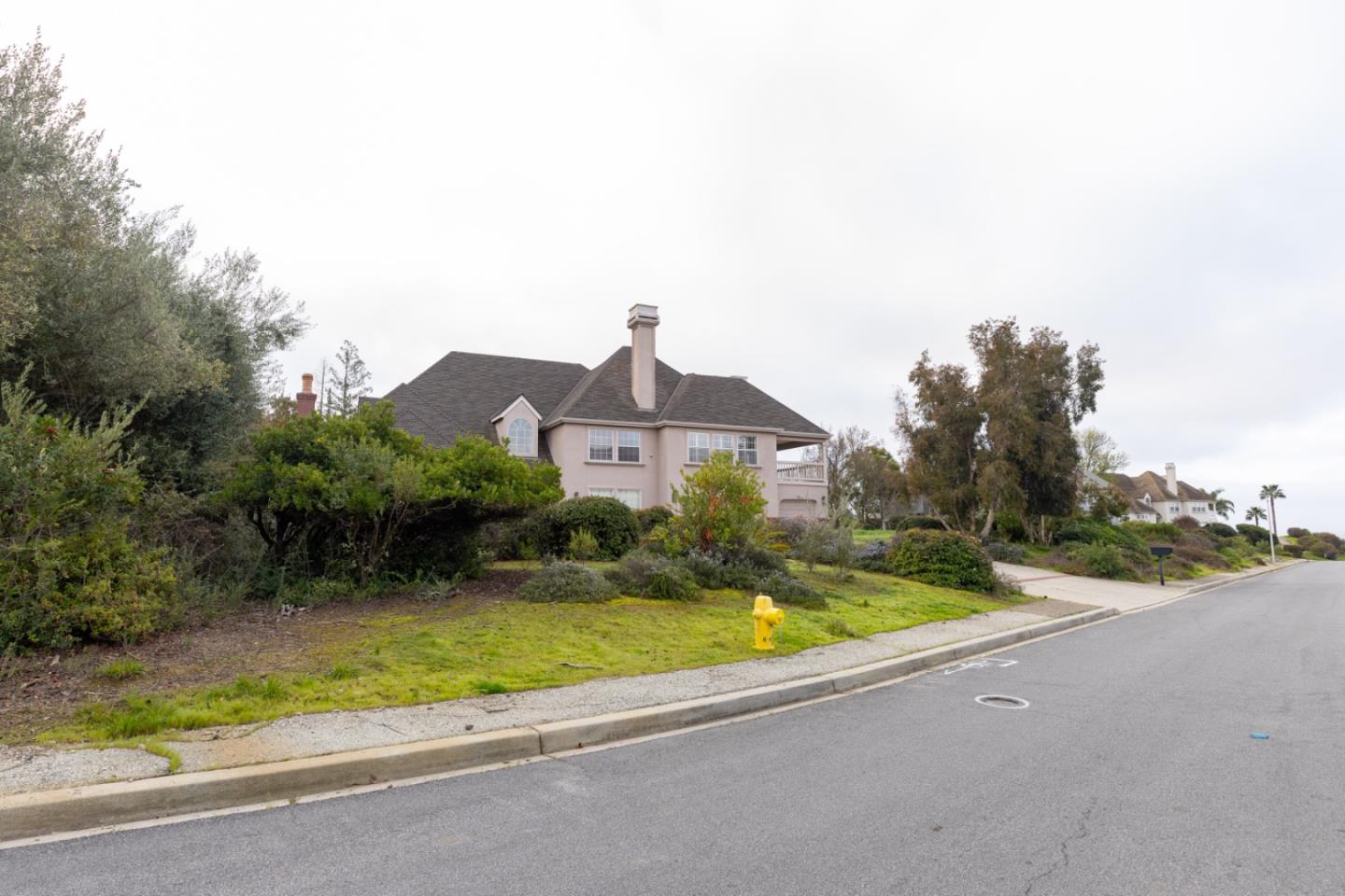 3650 Valley Ridge LN