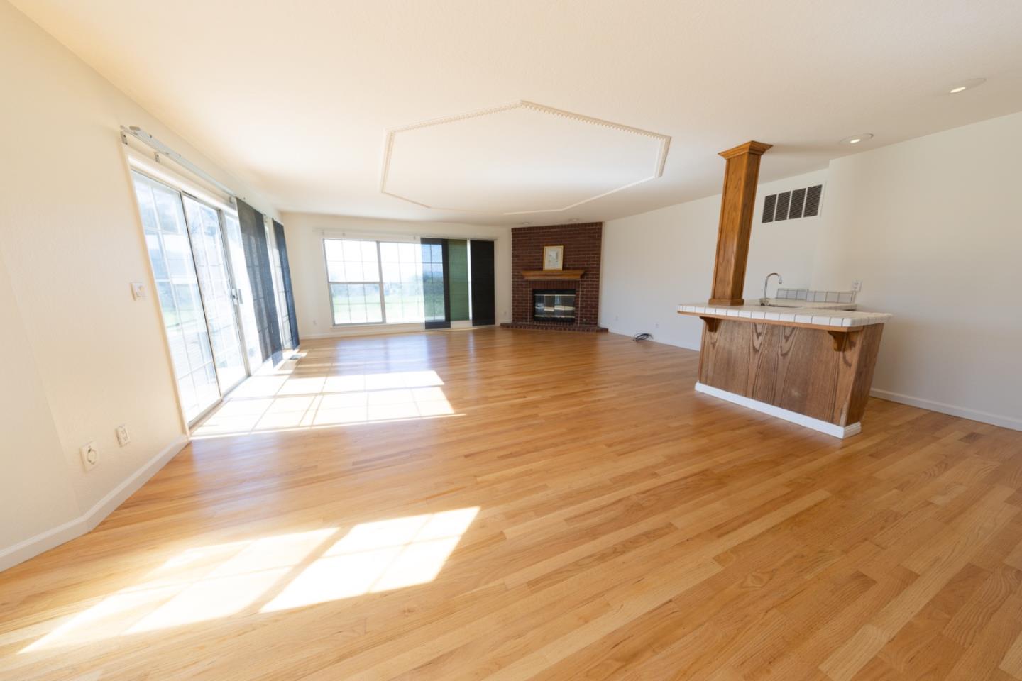 3650 Valley Ridge LN