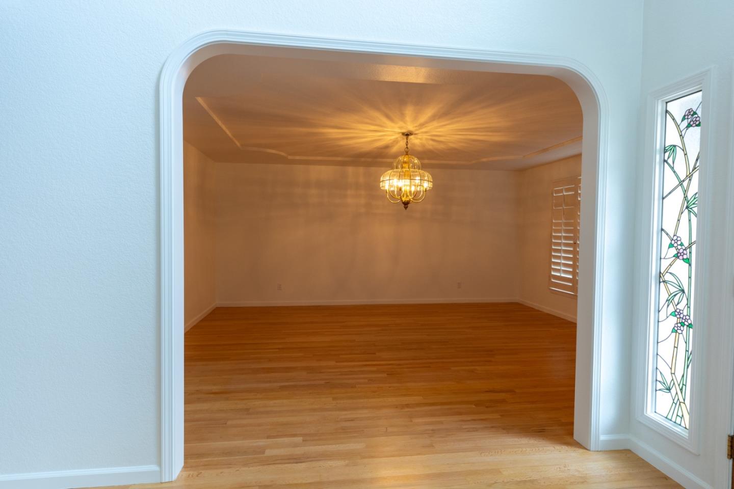 3650 Valley Ridge LN