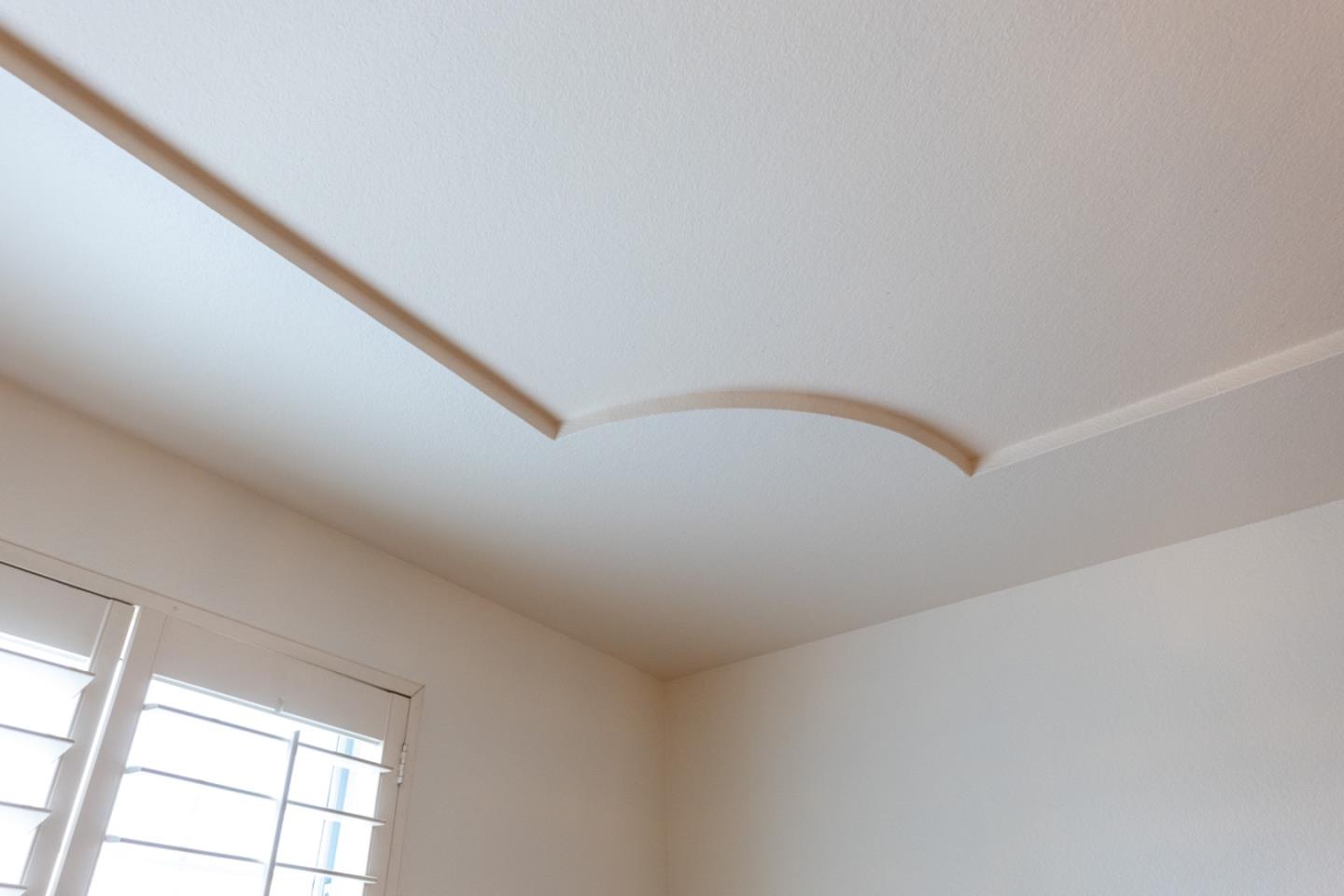 3650 Valley Ridge LN