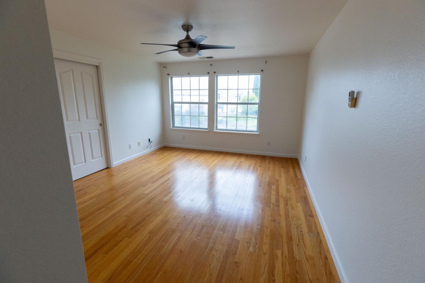 3650 Valley Ridge LN