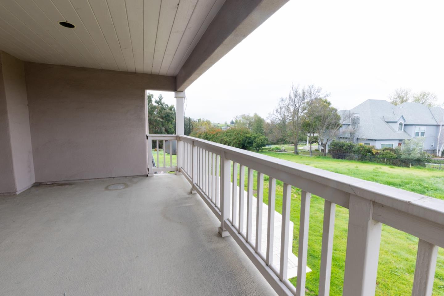 3650 Valley Ridge LN