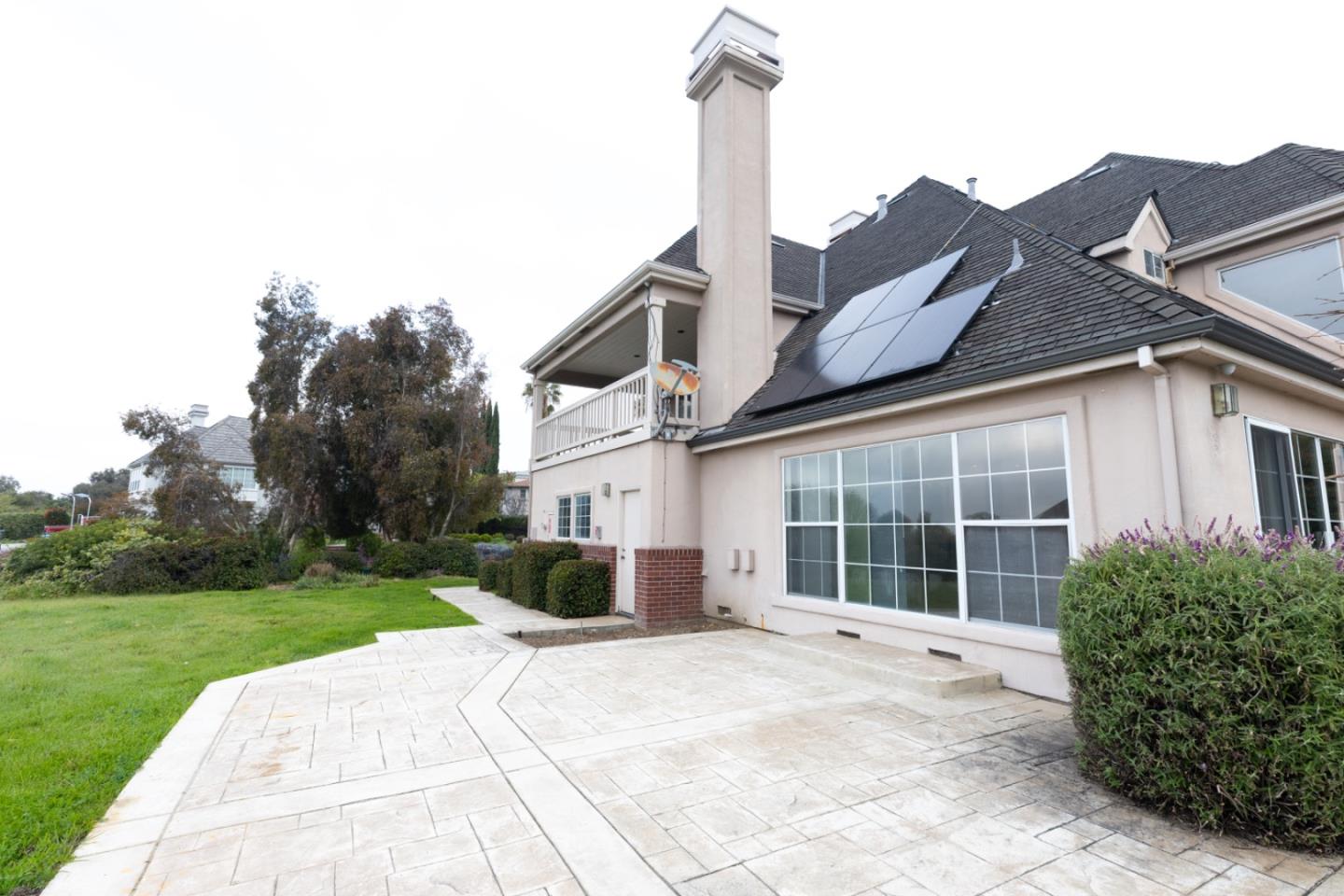 3650 Valley Ridge LN