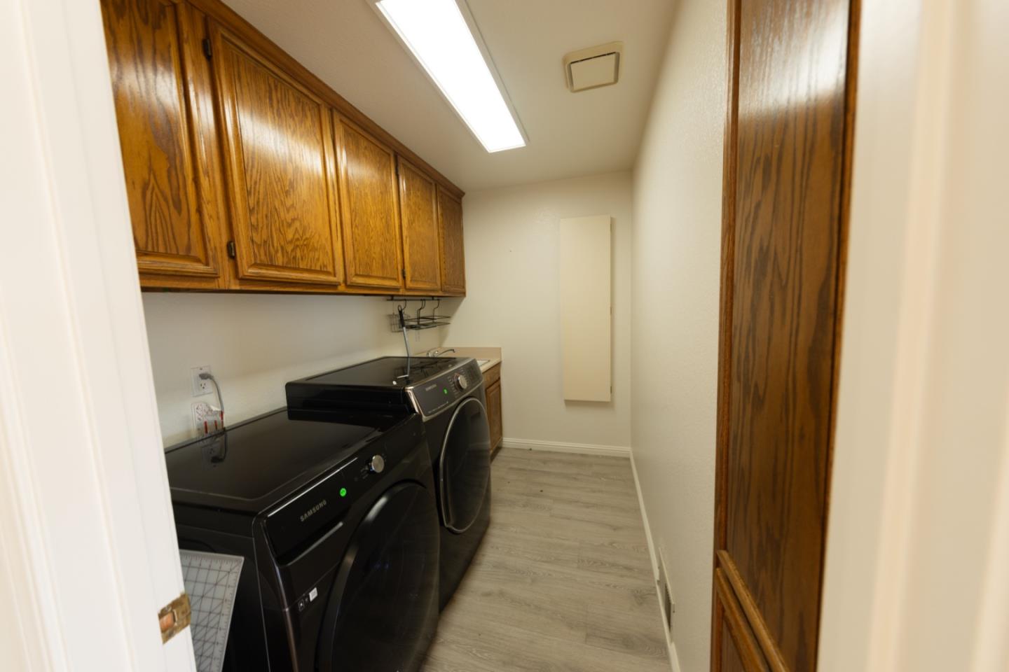 3650 Valley Ridge LN