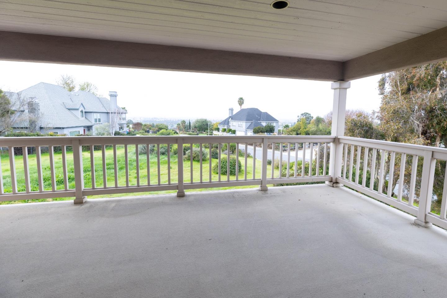 3650 Valley Ridge LN