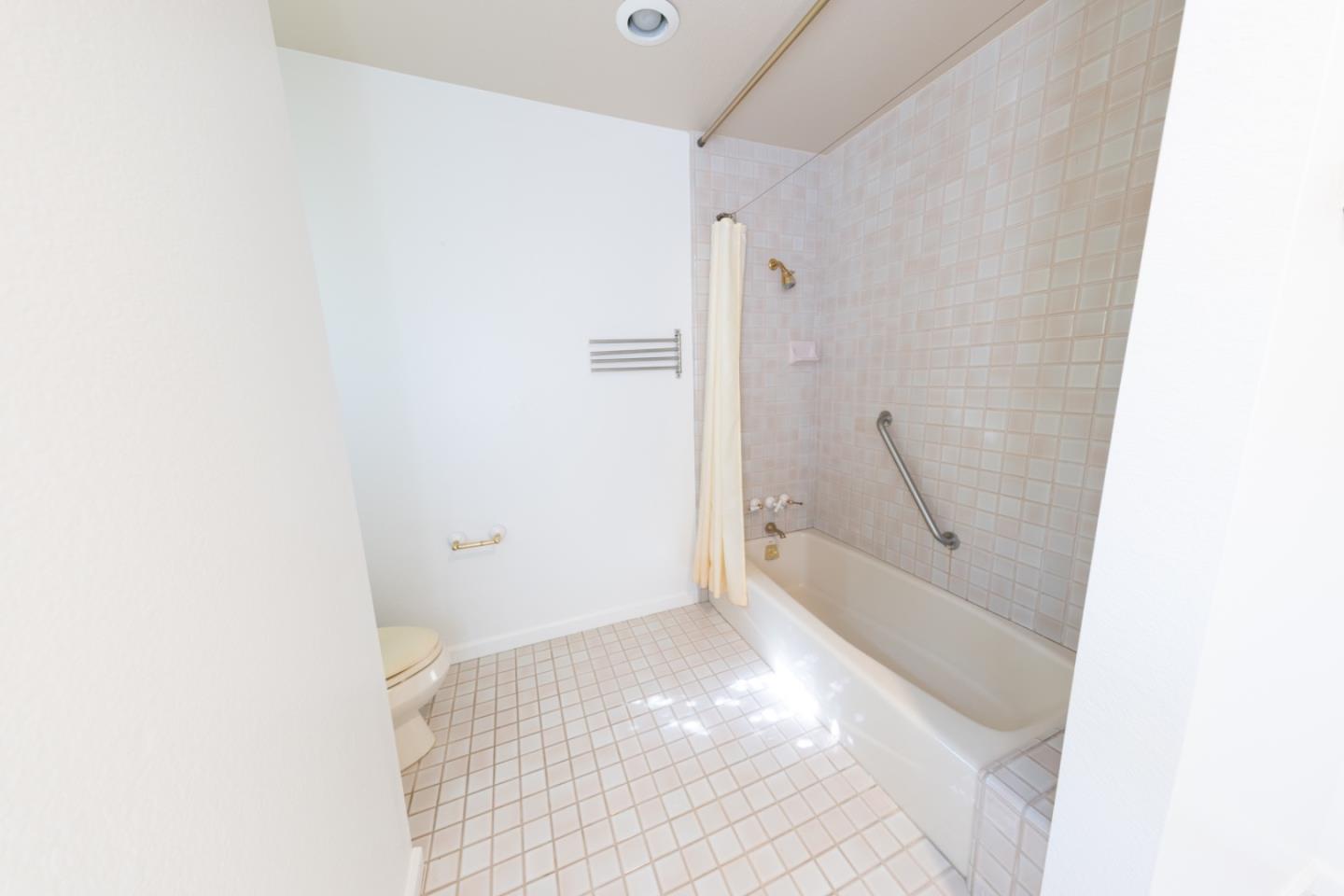 3650 Valley Ridge LN