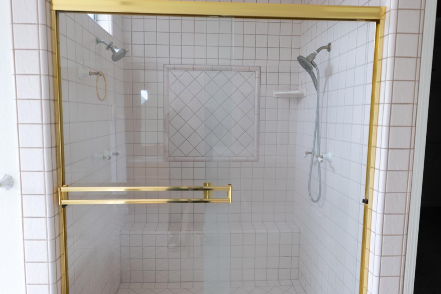 3650 Valley Ridge LN