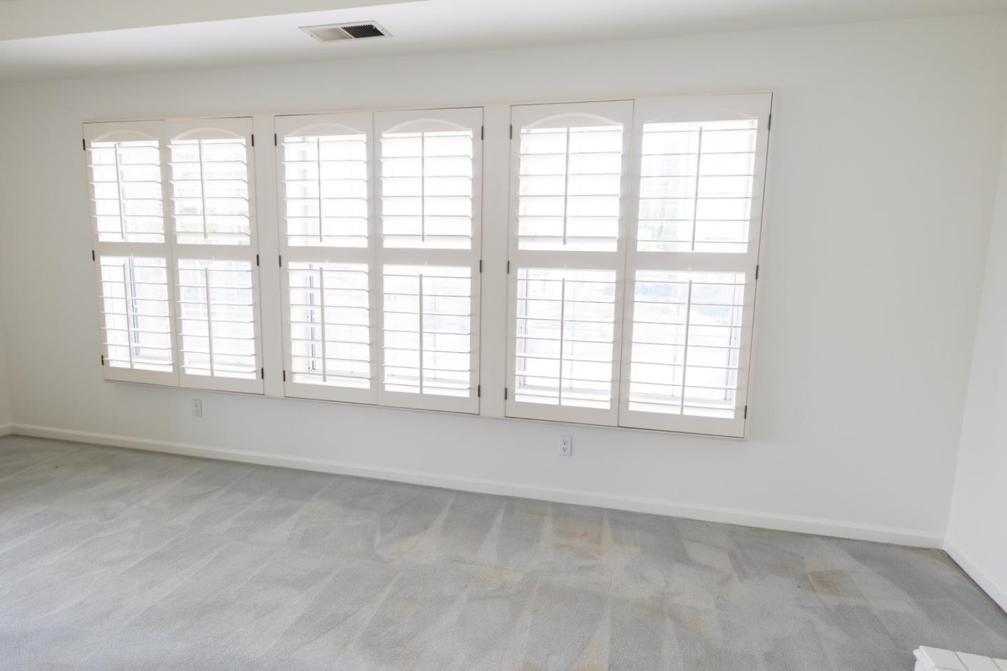 3650 Valley Ridge LN