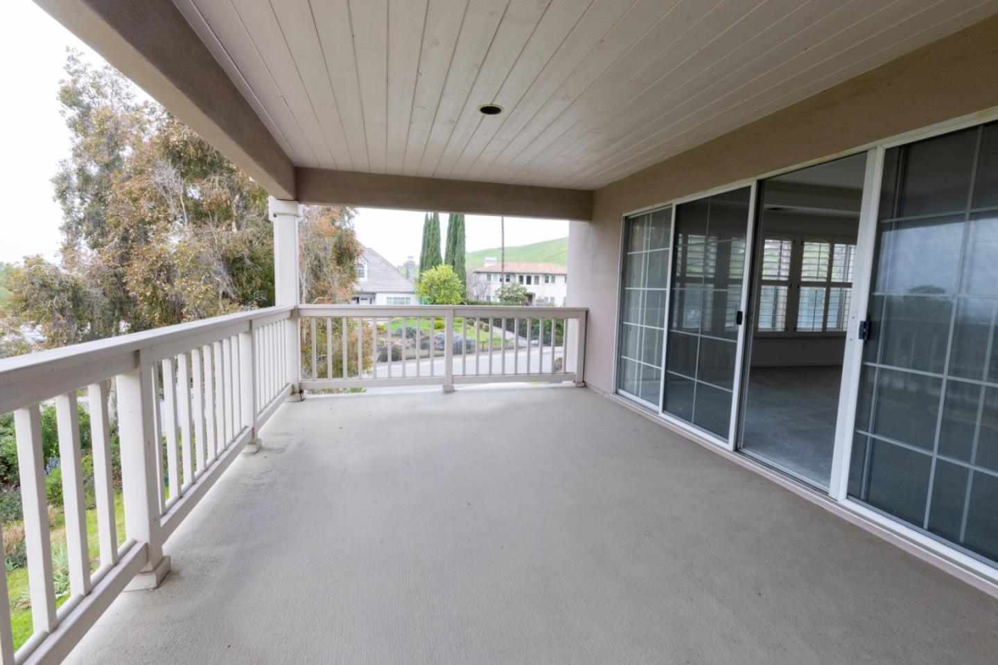 3650 Valley Ridge LN