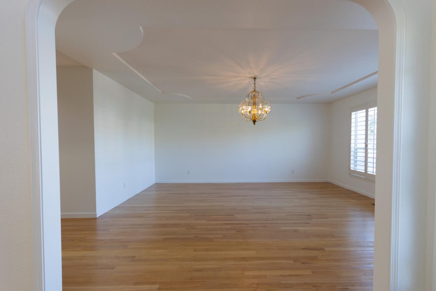 3650 Valley Ridge LN