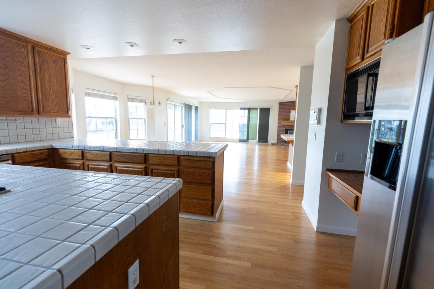 3650 Valley Ridge LN