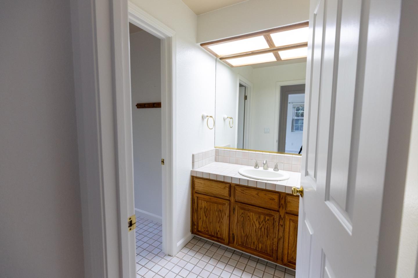 3650 Valley Ridge LN